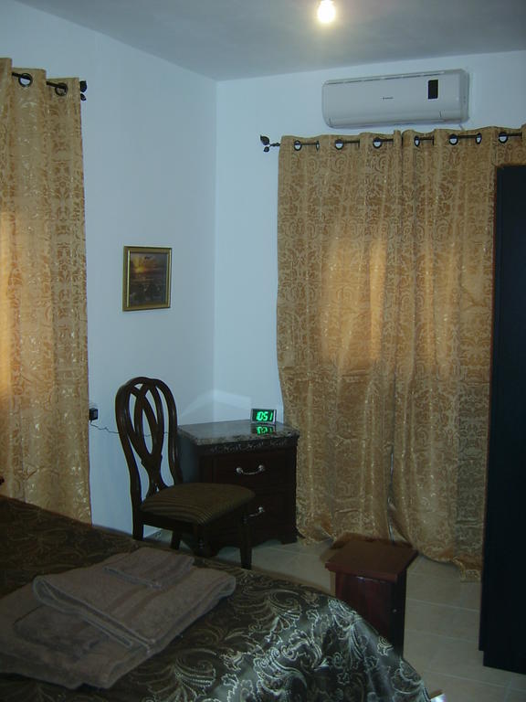 Jerusalem Hills Inn Abu Ghaush Habitación foto